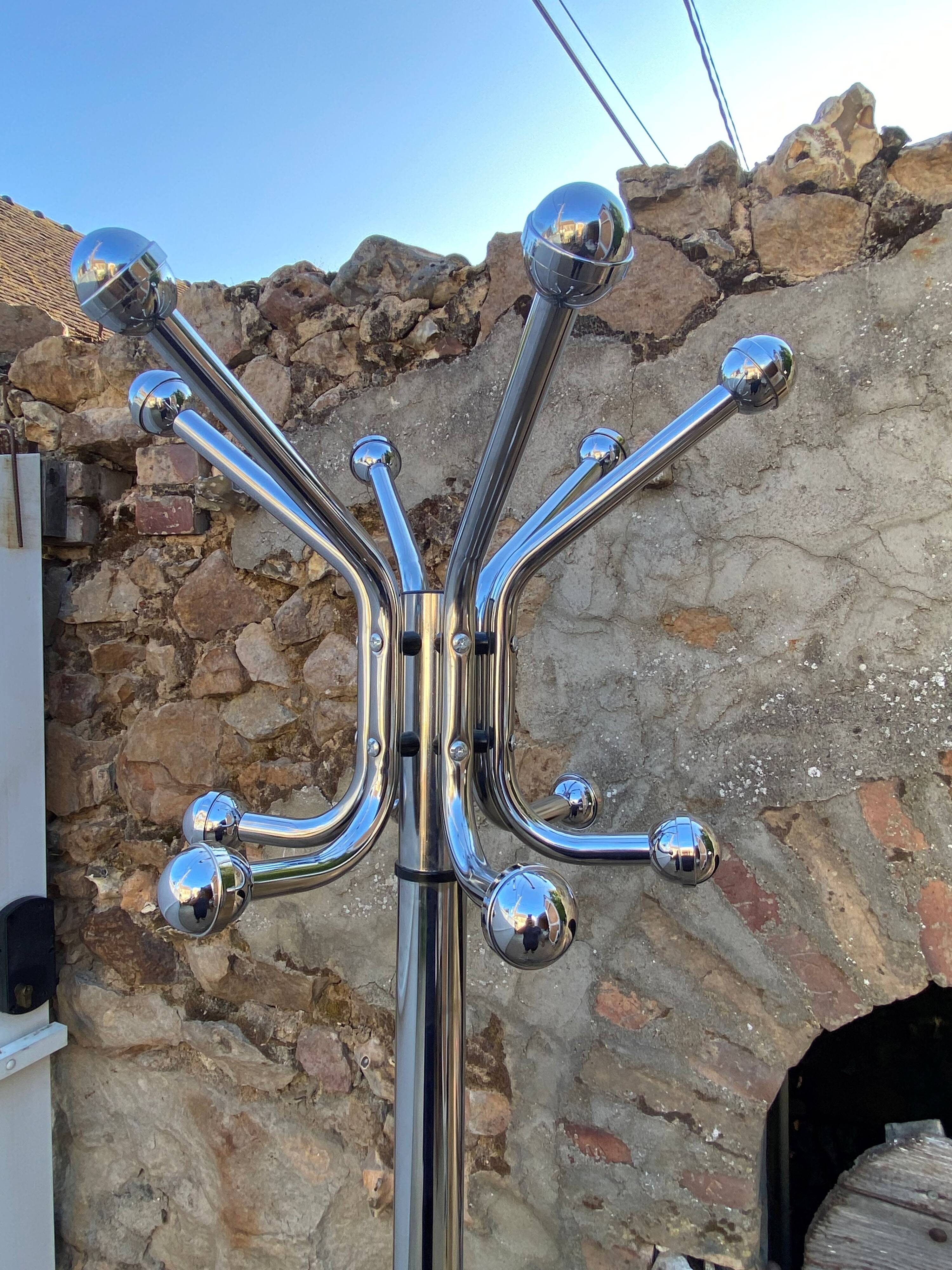 Vintage 1970s chrome metal coat rack