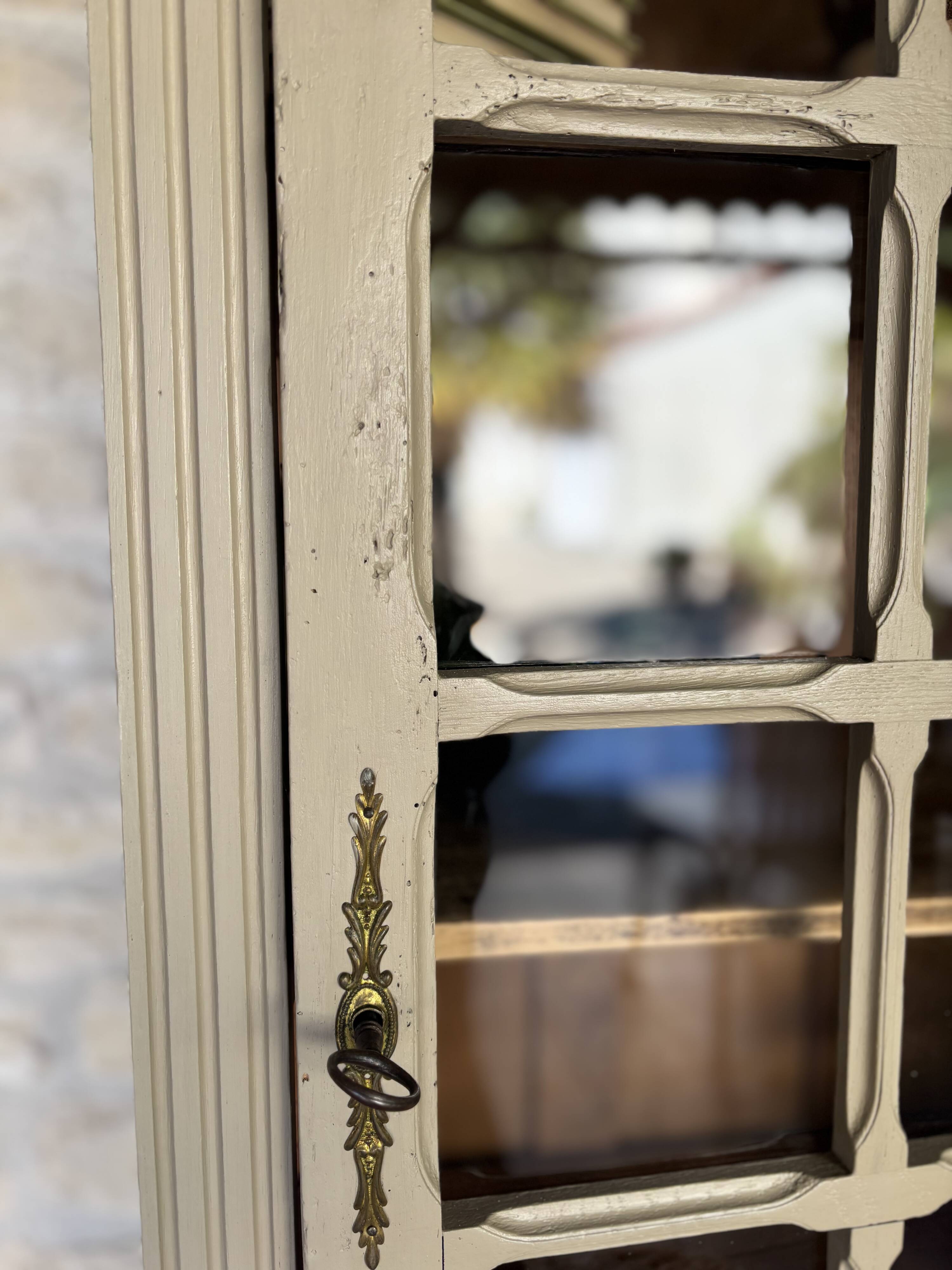 Armoire Parisienne Vitrée