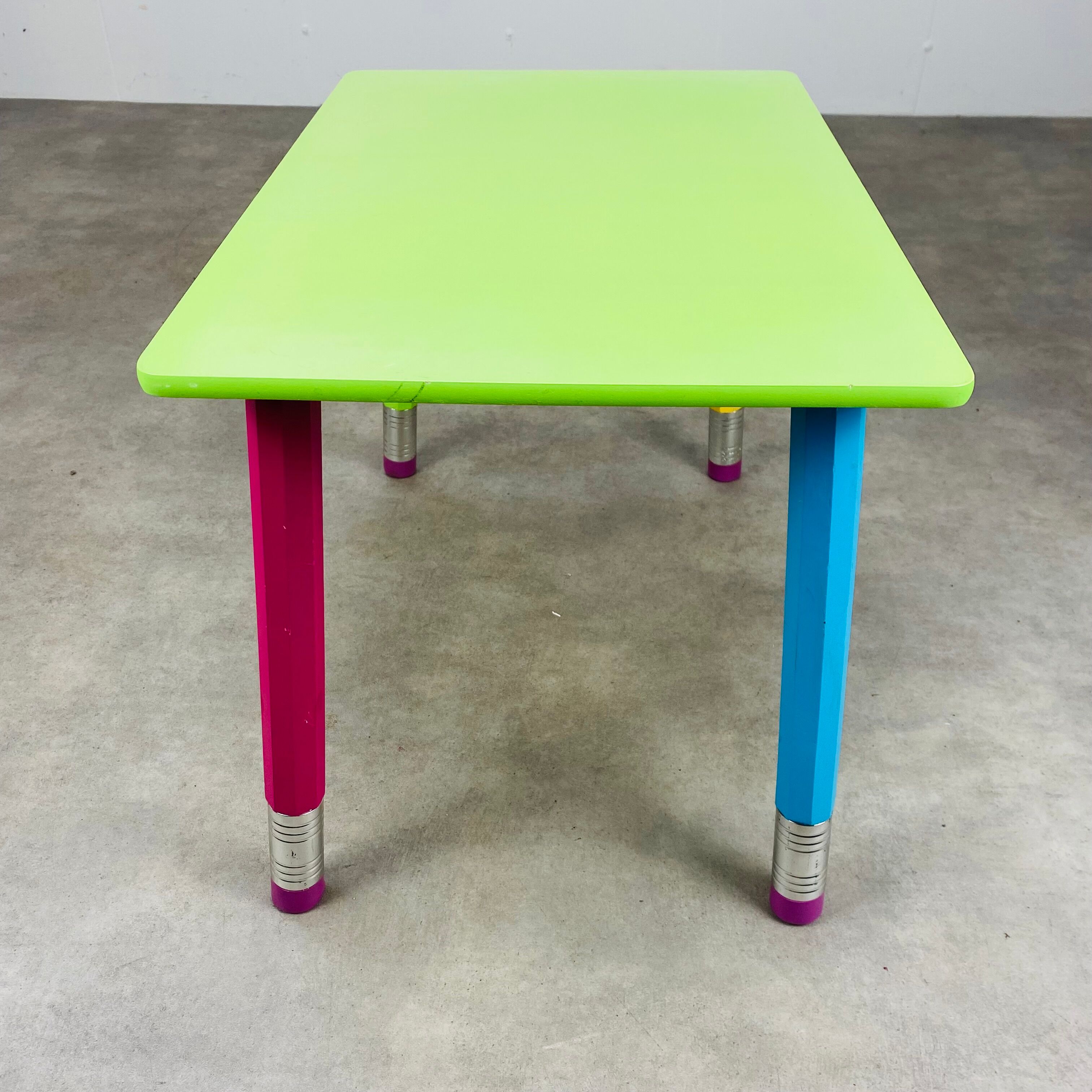 Pierre Sala desk and pencil chair for children