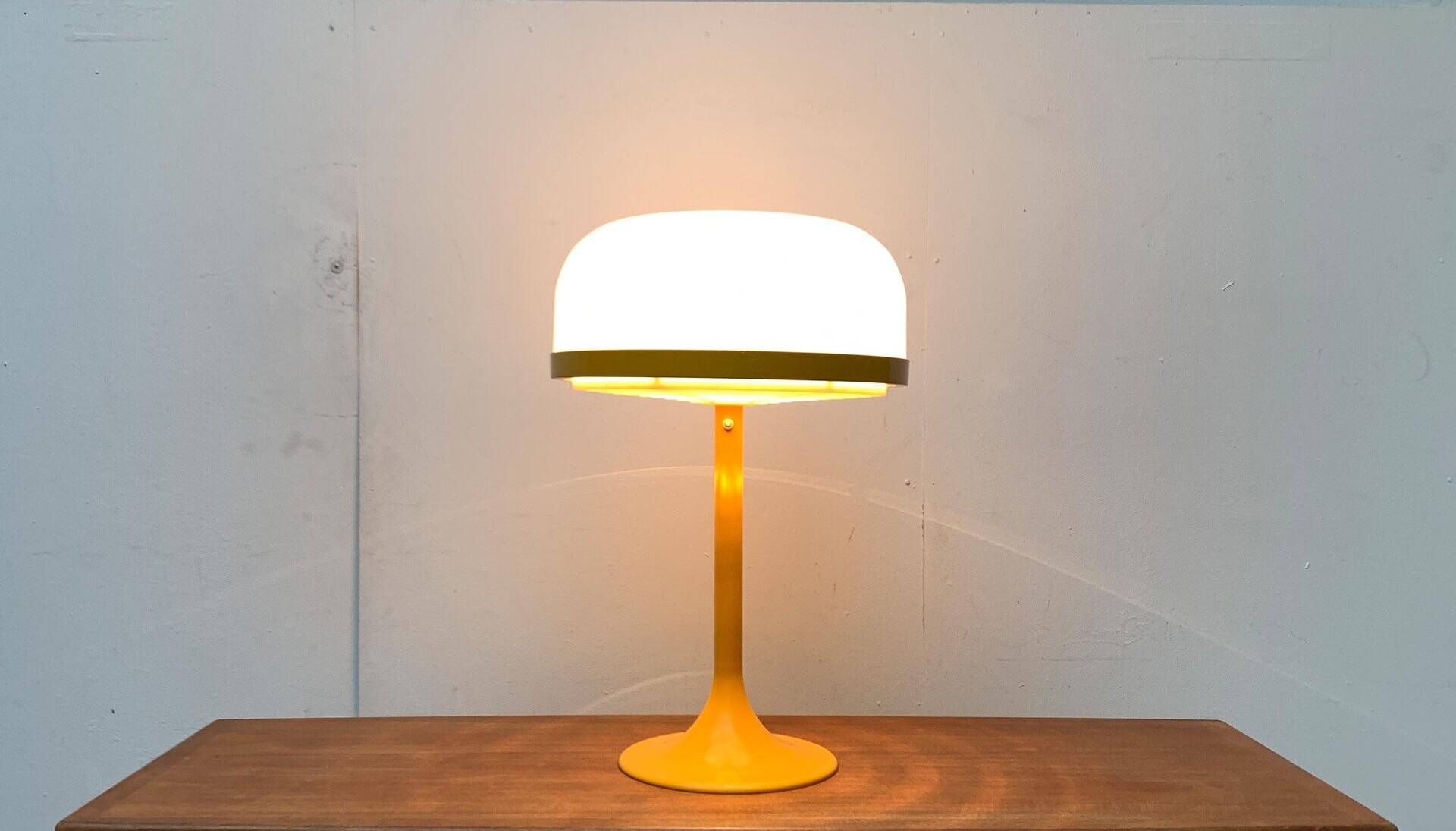 Lampe de sol ou de table champignon de style Space Age allemand des années 1960 de Kaiser Idell / Kaiser Leuchten.