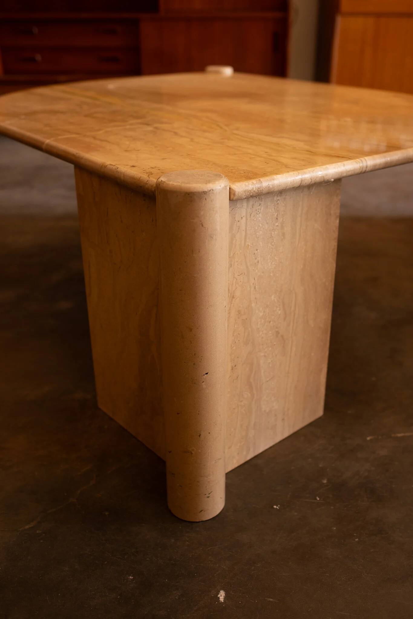 Vintage Italian coffee table in travertine - 1980s