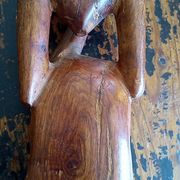 Wood carving maurice tavernier (1926 - 2018) seated man 27.5 x 11.5 cm