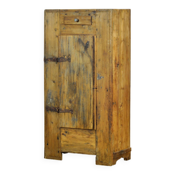 Pine cabinet, circa 1920