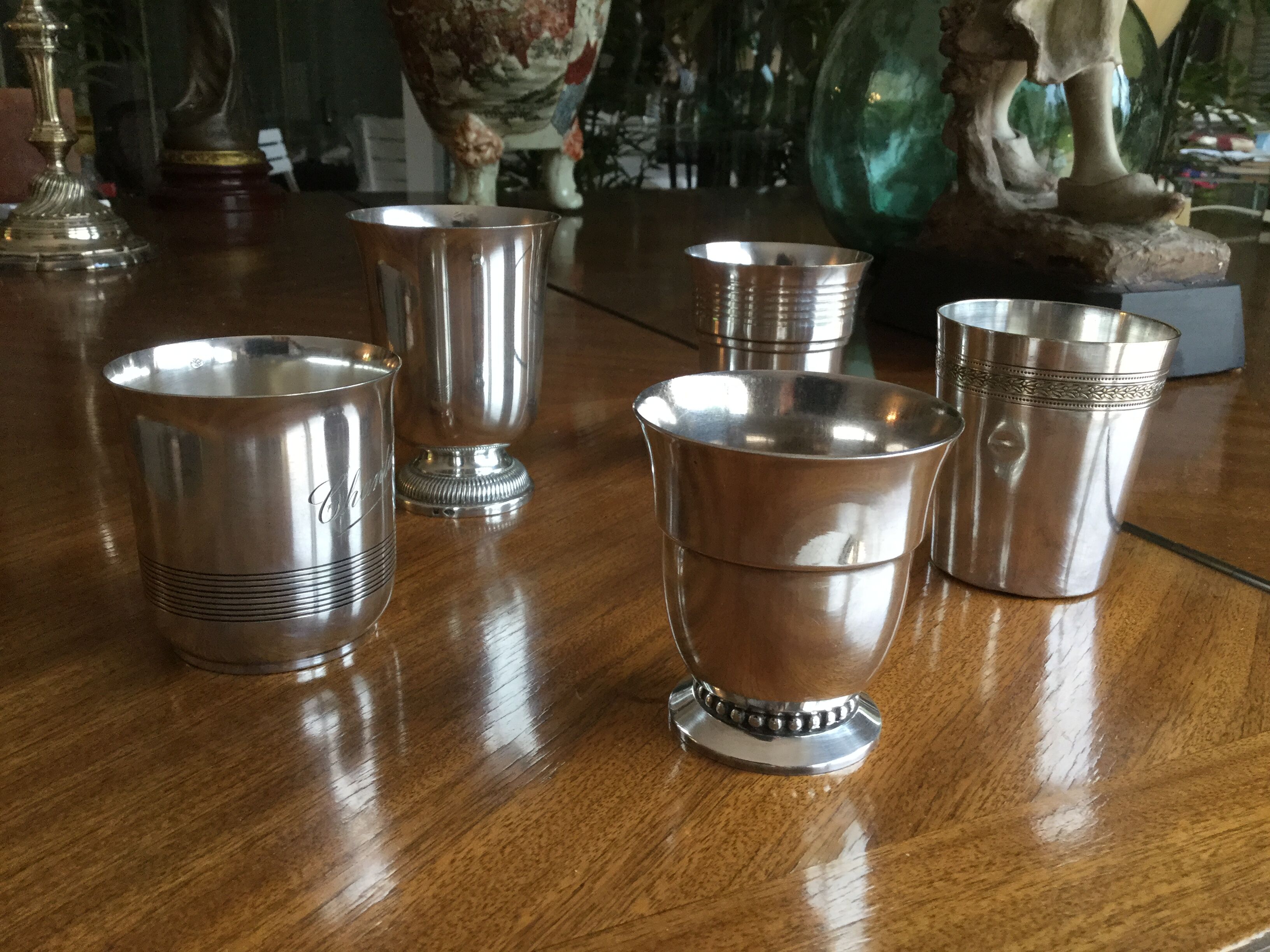 Set de 5 timbales en metal argenté toutes poinçonnées