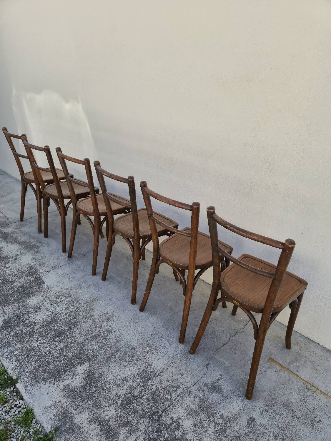 Serie de 6 chaises de bistrot signé Baumann bois courbée 1930s