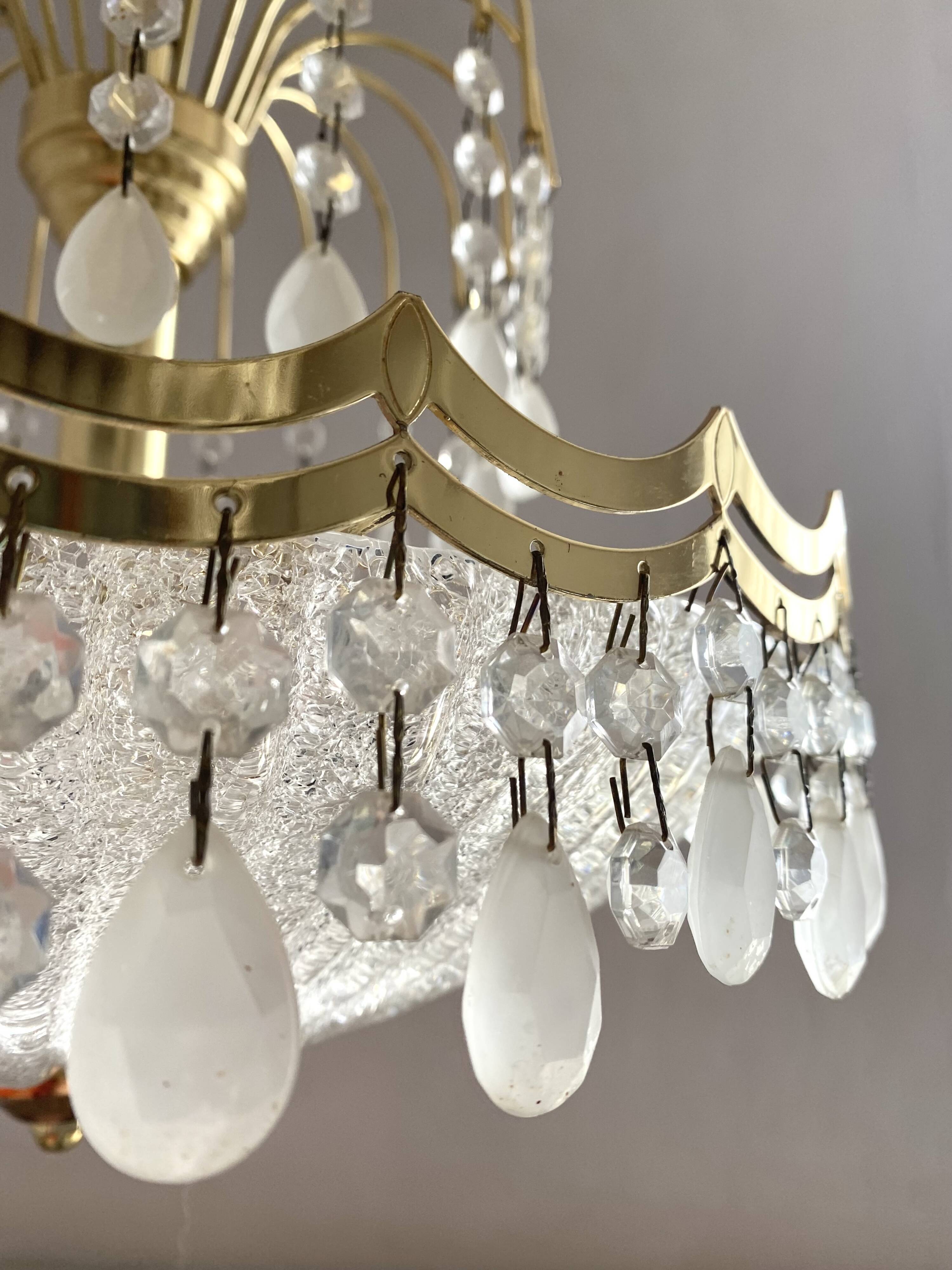 Gold metal basin pendant light with tassels - Italy