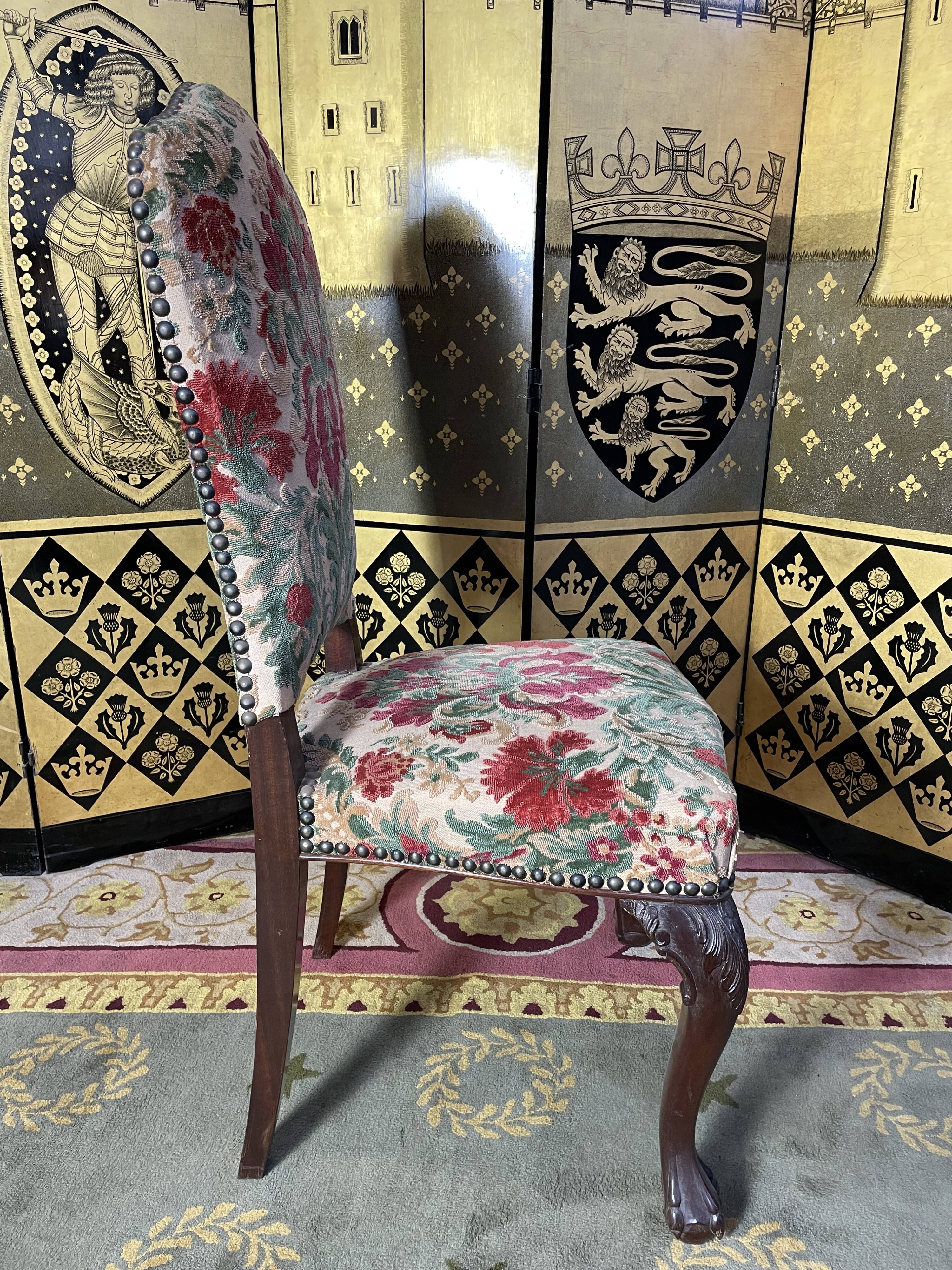 Suite of 6 velvet English chairs