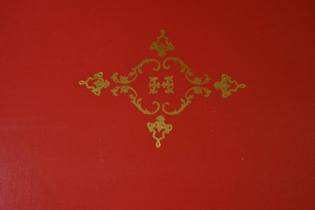 Precious wood secretary, Louis XV – Late 18th century