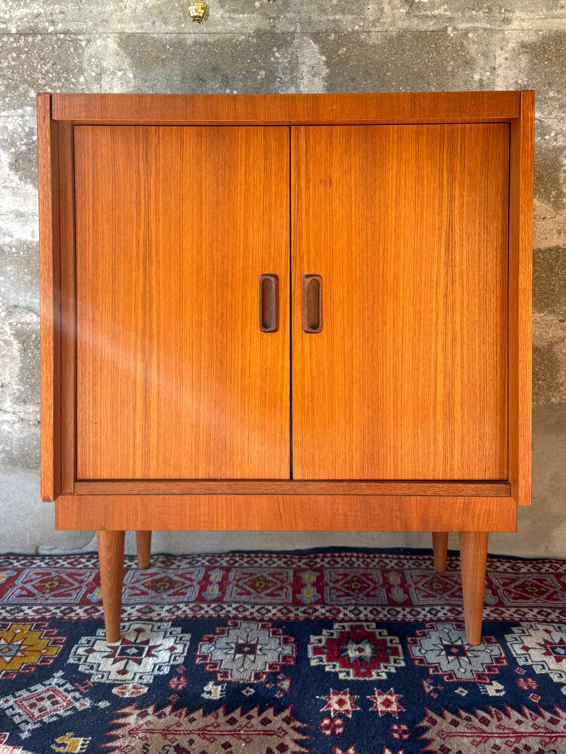 Vintage Scandinavian teak chest of drawers, 1960.