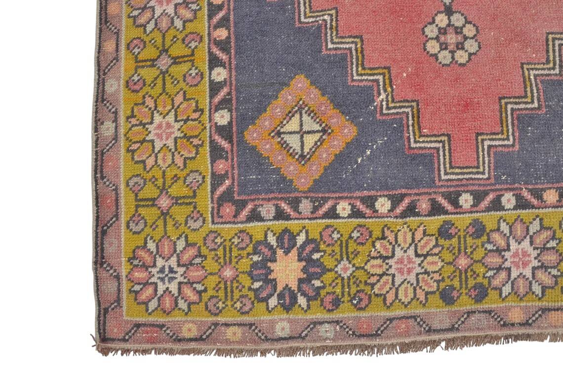 Oushak Handknooted Floral Carpet