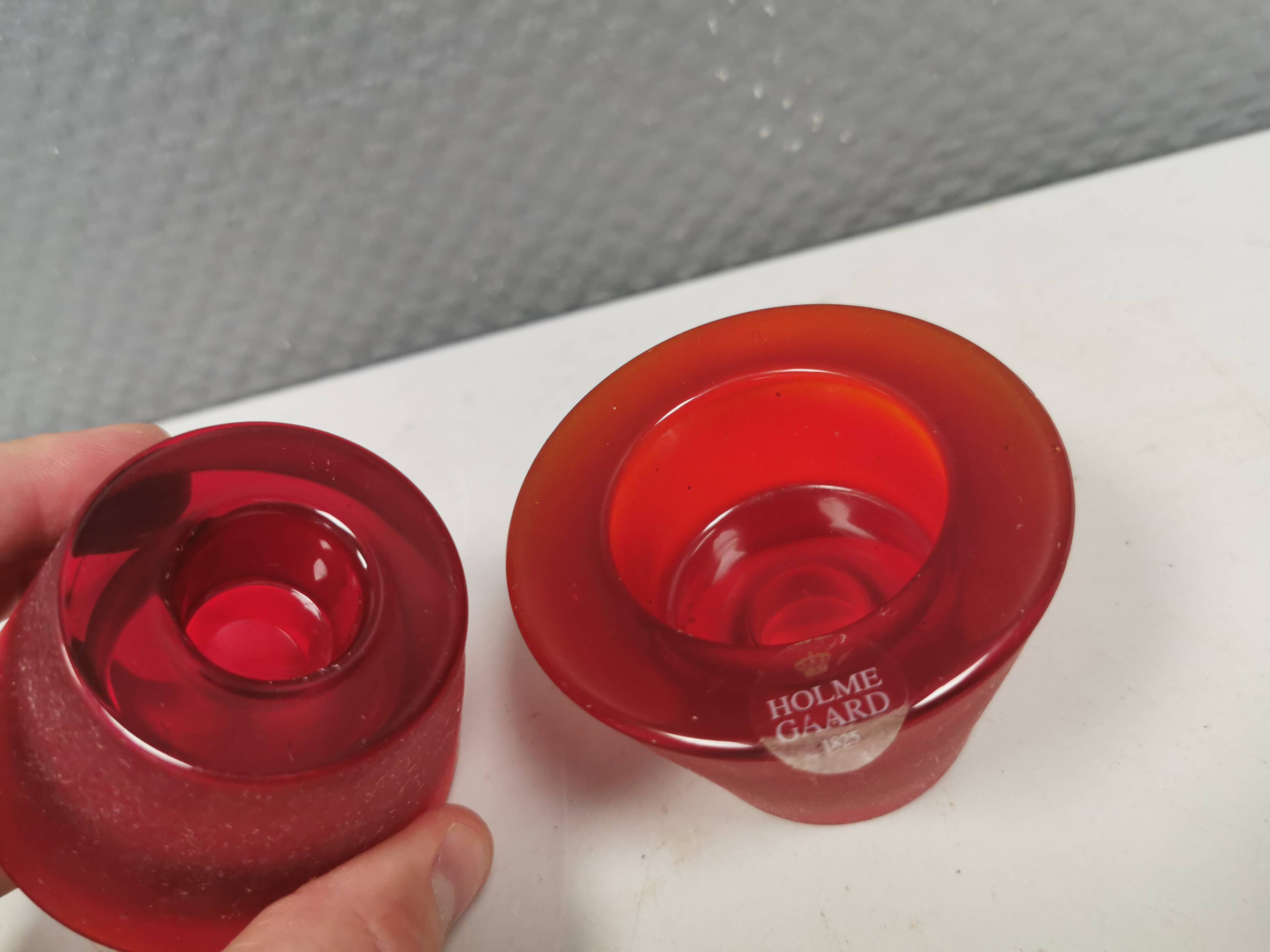 Reversible glass candlesticks with a conical shape for tealights or candles