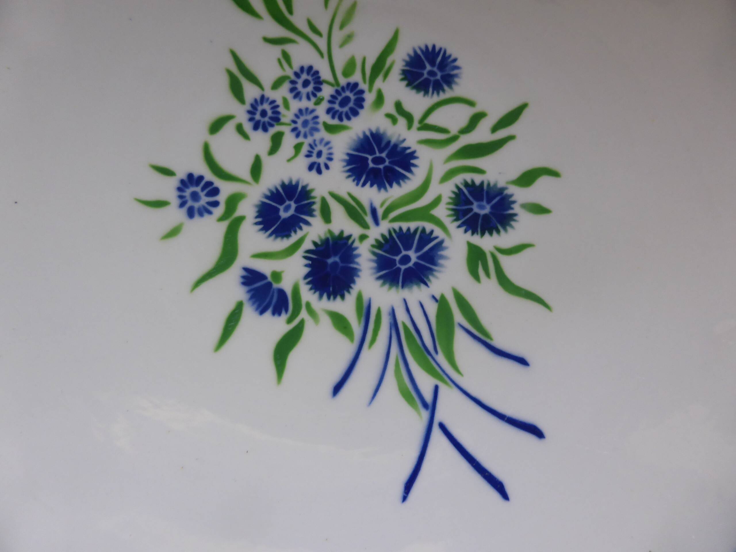 Round cap serving dish Badonviller Francine 200852