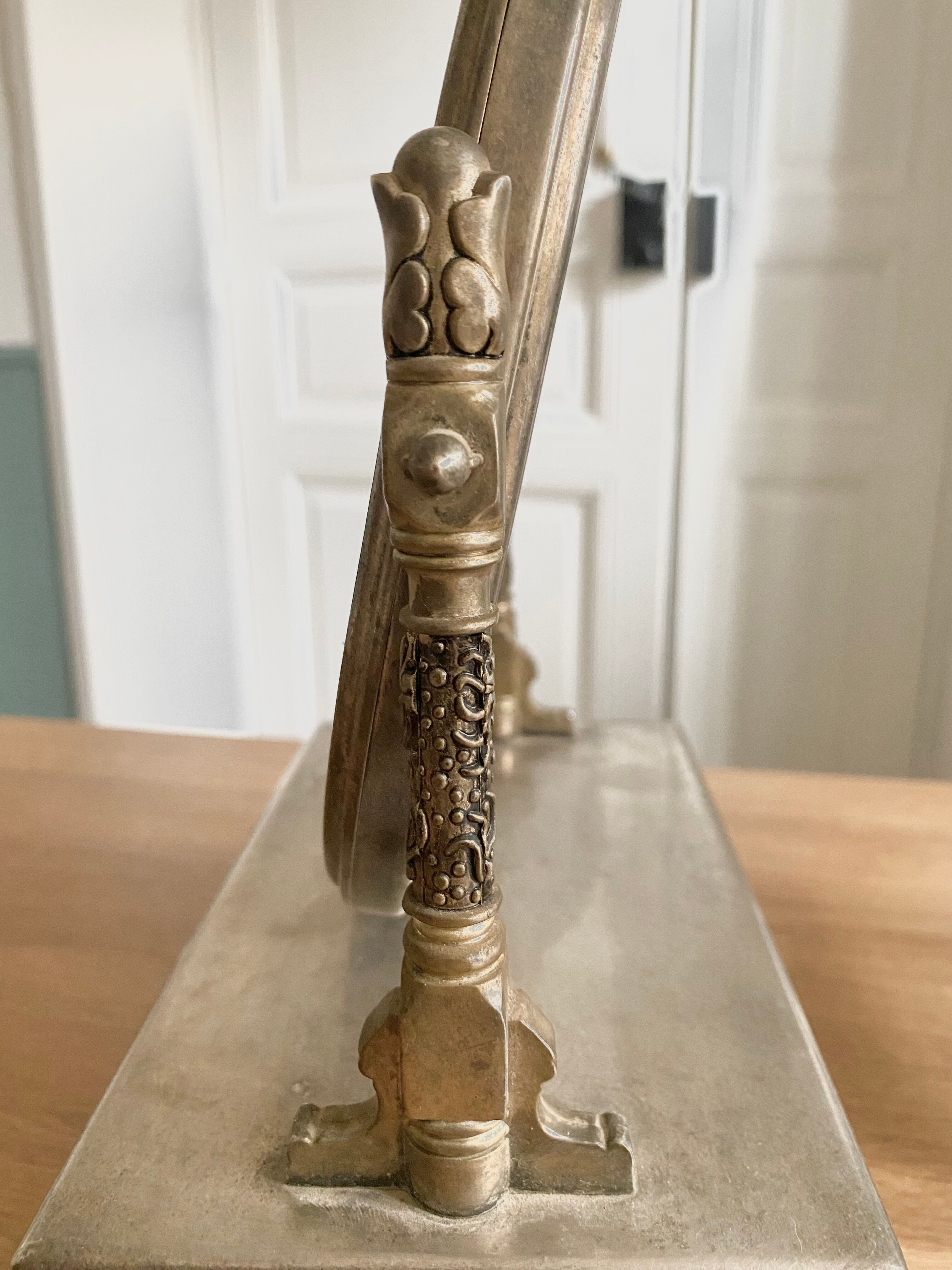 Table mirror, Vera Lucino, silver plated