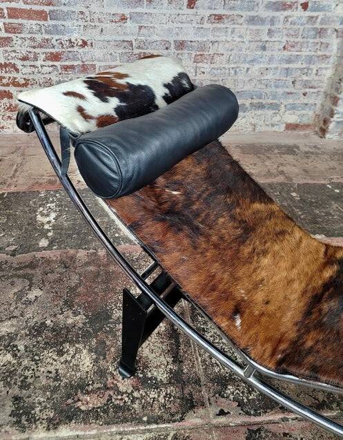 Cassina LC4 Le Corbusier Salon