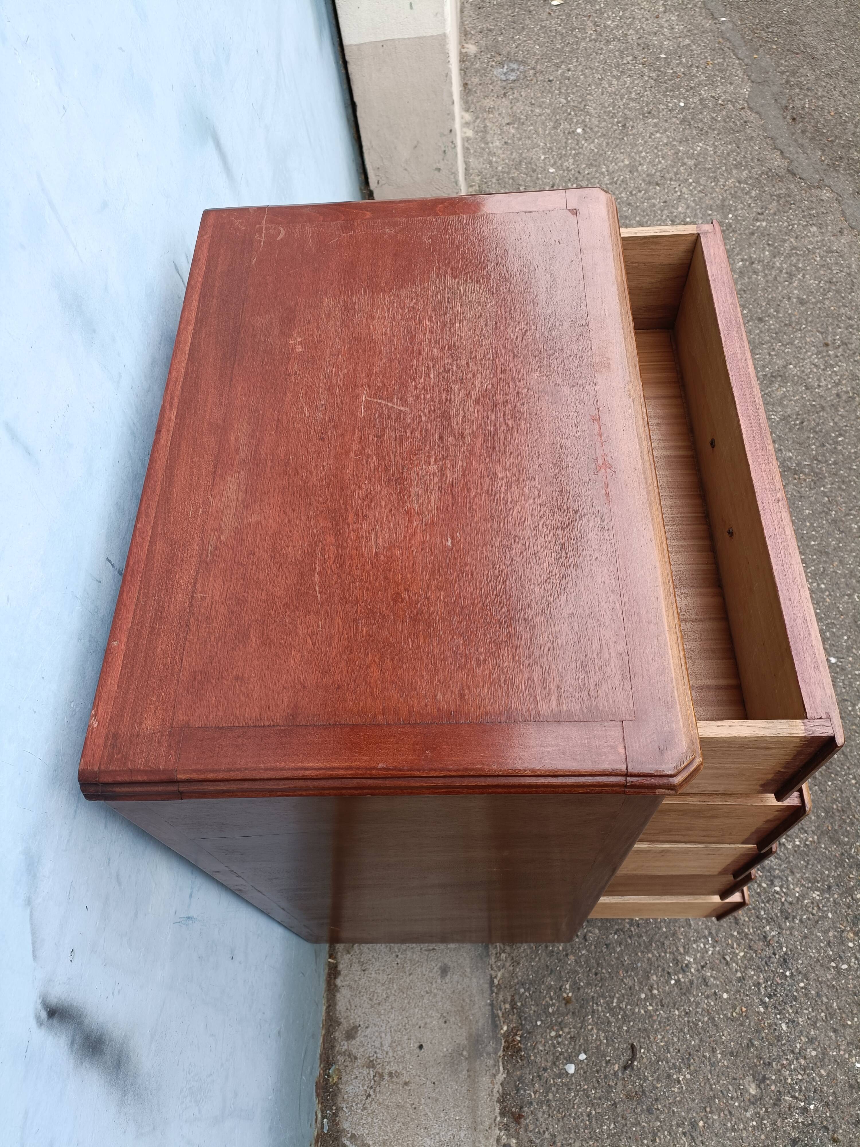 Vintage chest of drawers