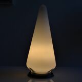 Lampe de table vers 1950 60 en verre opalin blanc