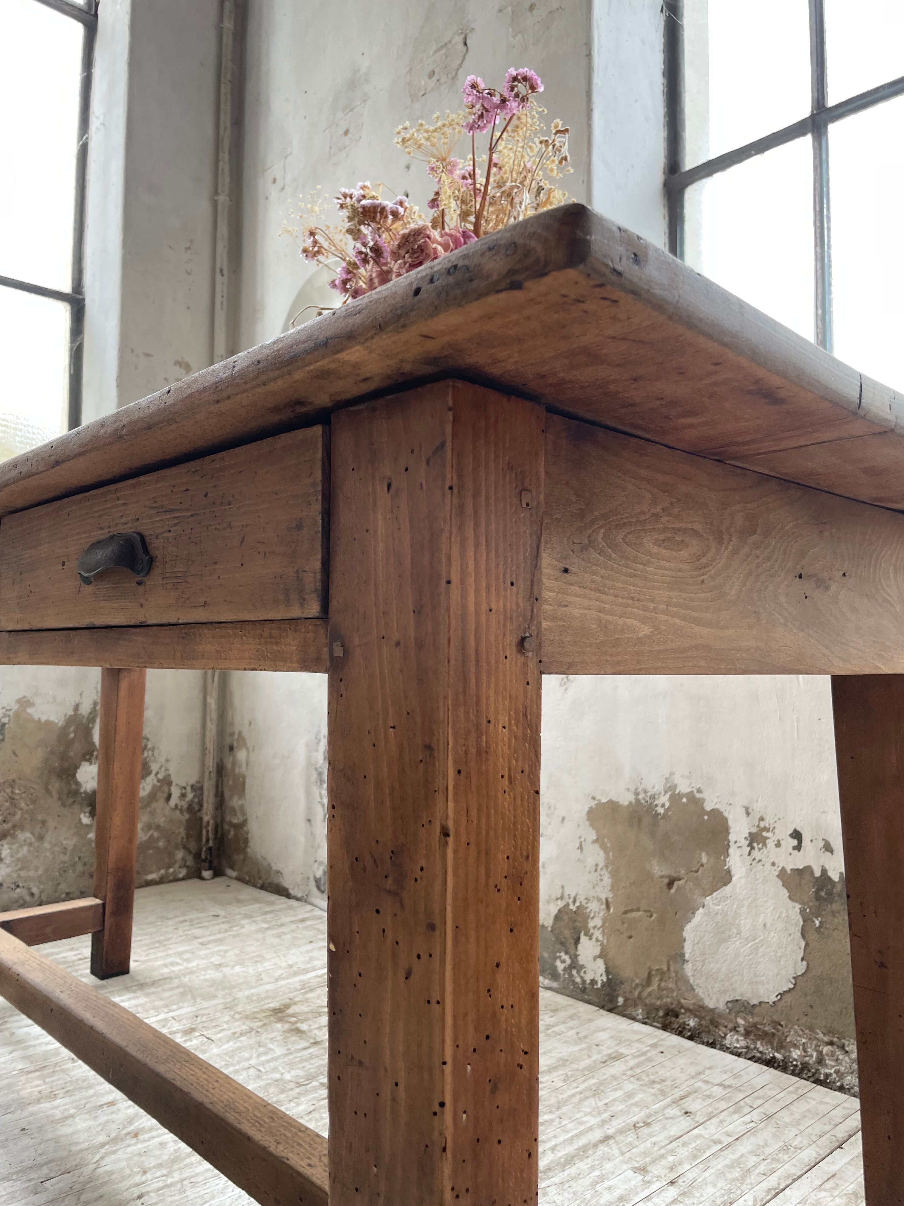 Oak island farmhouse table 2m