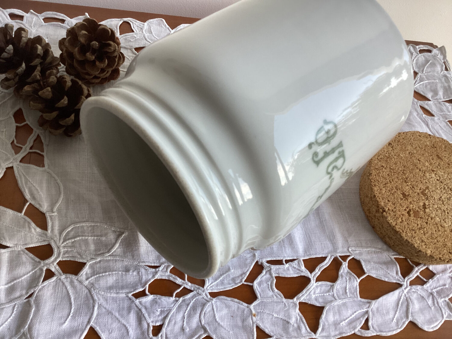 “Coffee” porcelain pot with cork stopper