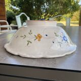 Decorative salad bowl in Moustiers earthenware