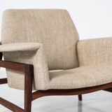 Mid-Century Modern Pair of Armchairs in the style of Gianfranco Frattini, Italy, 1960s