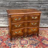 Commode de style Louis XV en bois naturel XIX eme siècle