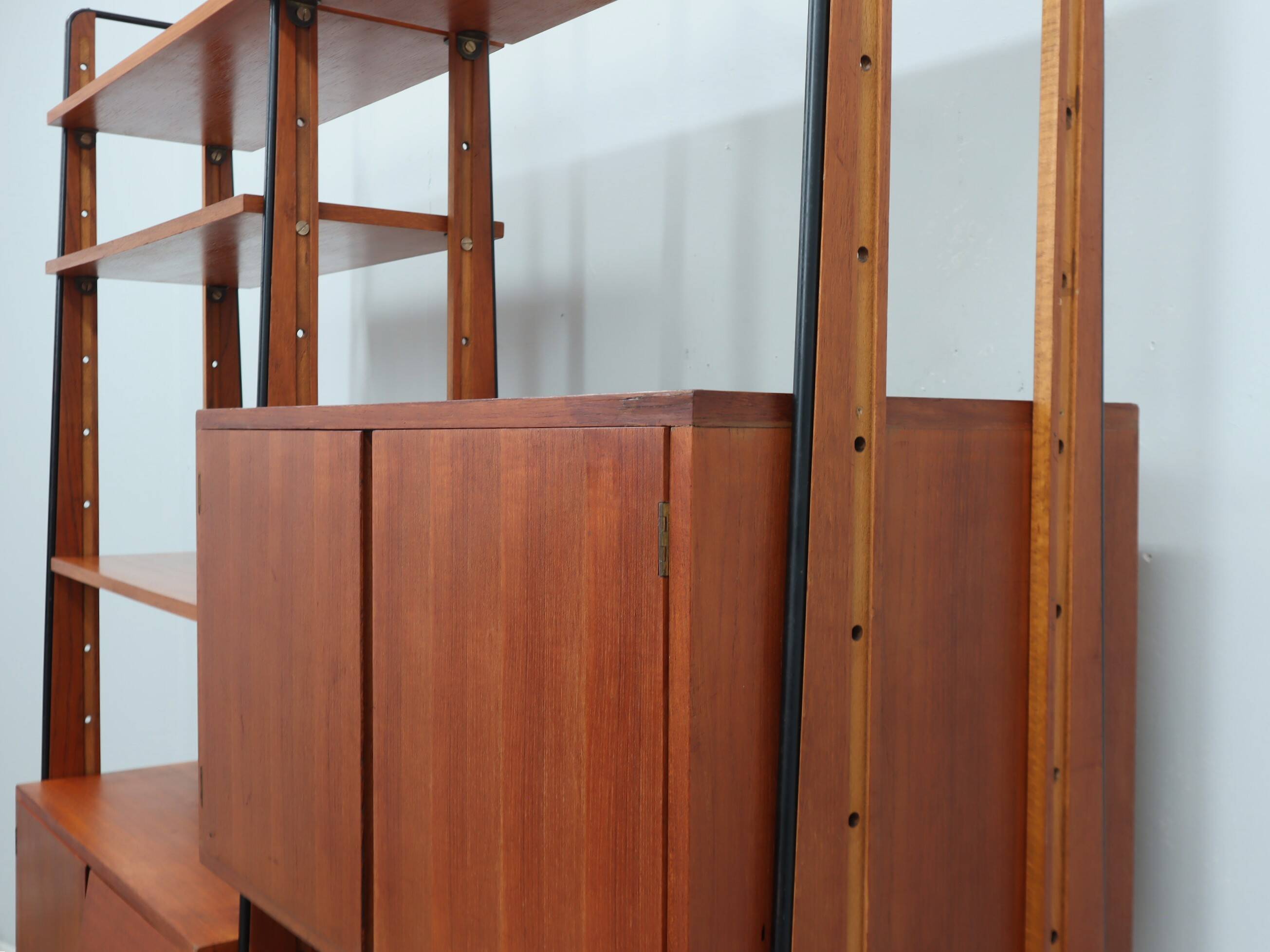 Mid century modular teak bookcase with bar unit, Italy 1950s