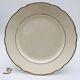 6 Assiettes plates Anciennes Estampillées « Villeroy & Boch ».