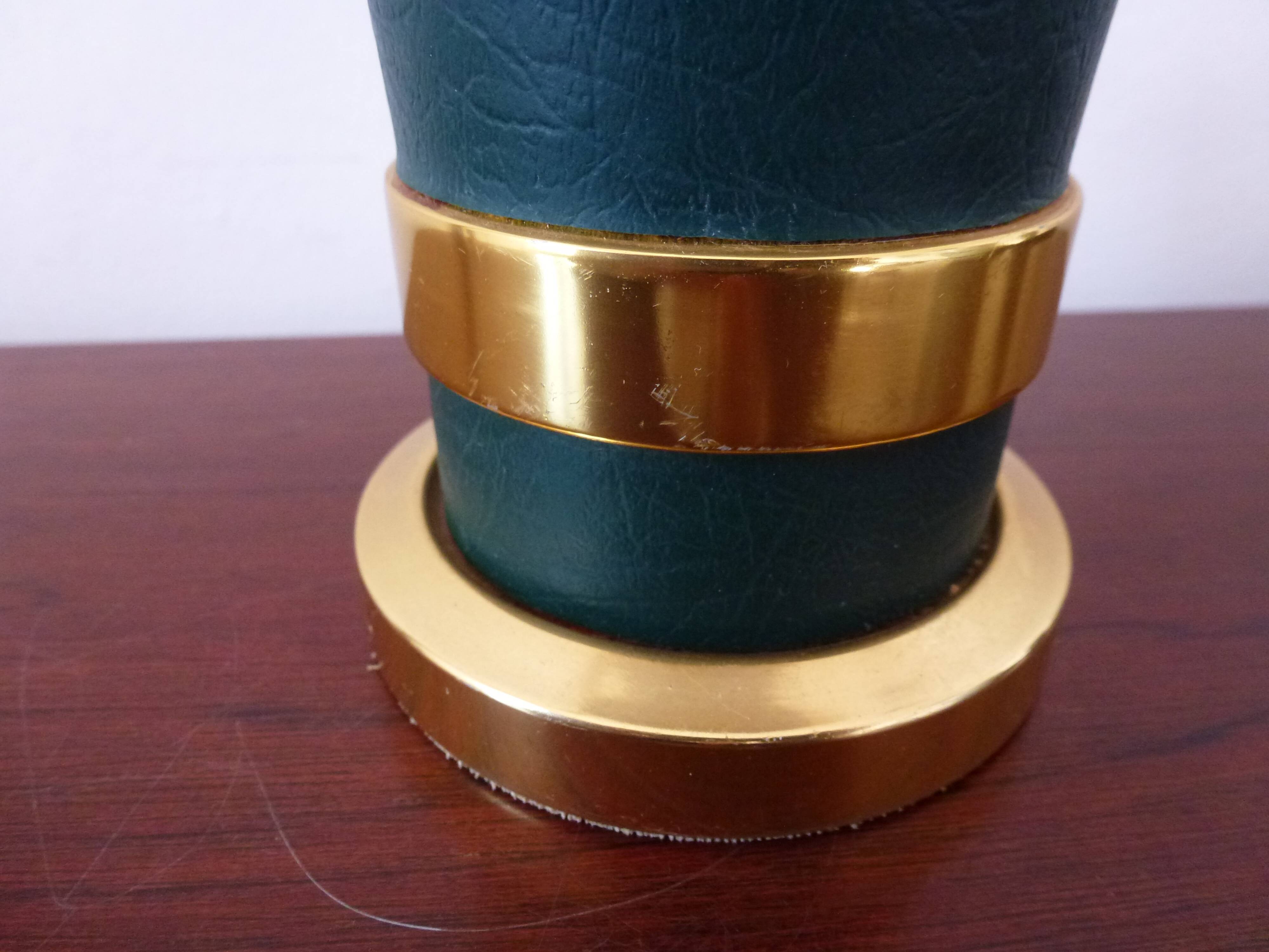 Vintage cigarette dispenser