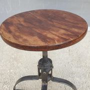 Bienaise stool of the years 1935, model 203 with 4 flat iron cathedral legs joined by a
