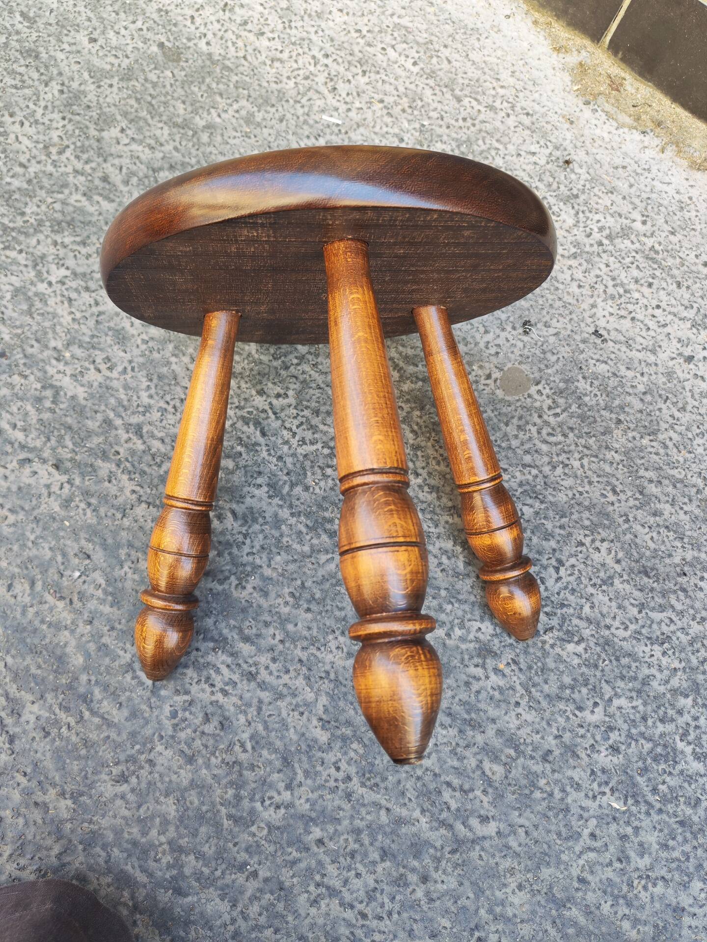 Vintage tripod stool