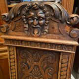 Caquetoire armchair in solid walnut carved Renaissance style