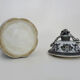 Chasonic porcelain medicine jar, hand painted. XIXth