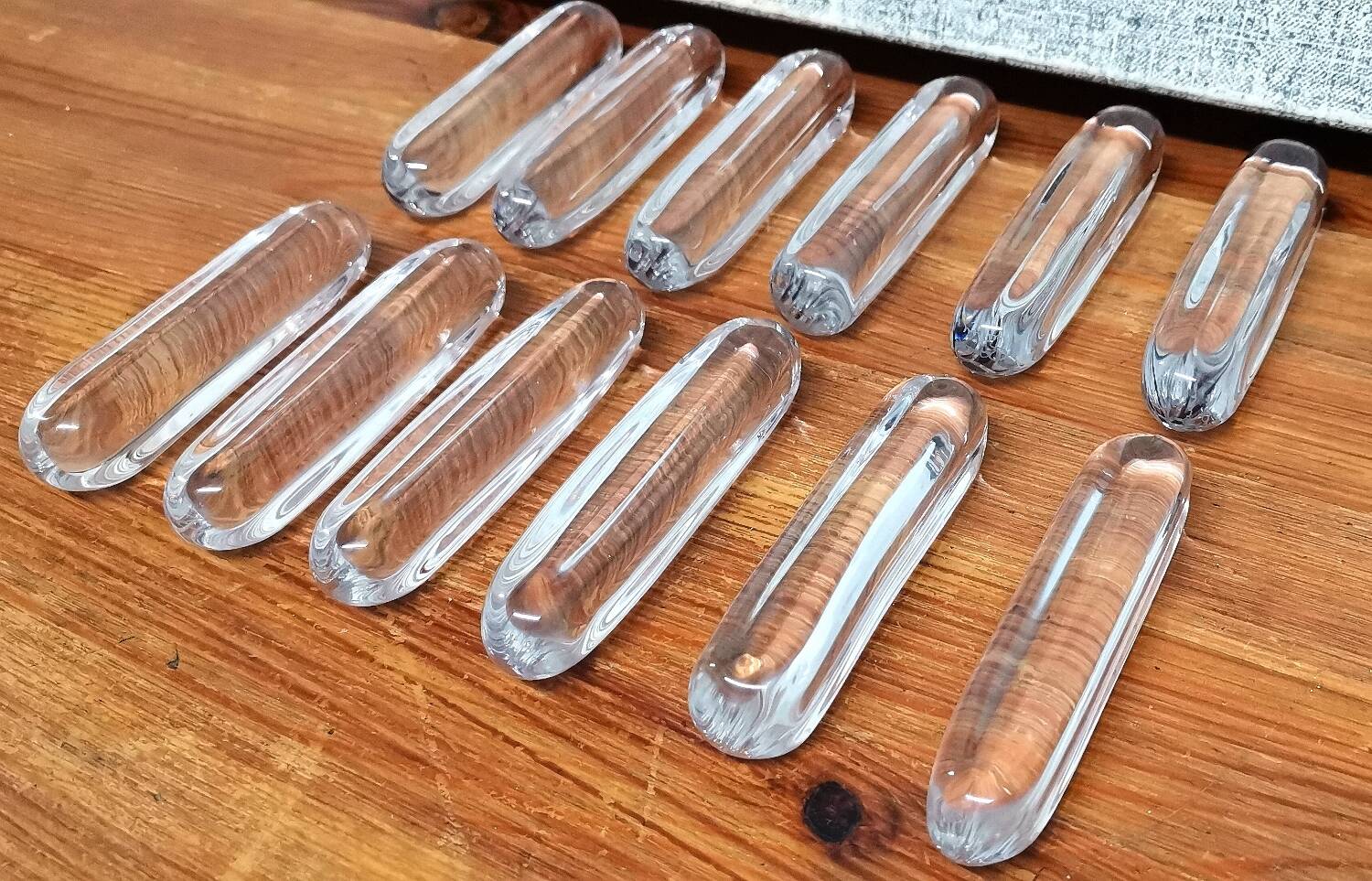 Daum crystal knife holder