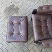 Vintage Ekornes Amigo armchair and footrest – Renovated