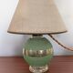 Lampe de table en verre granité vert