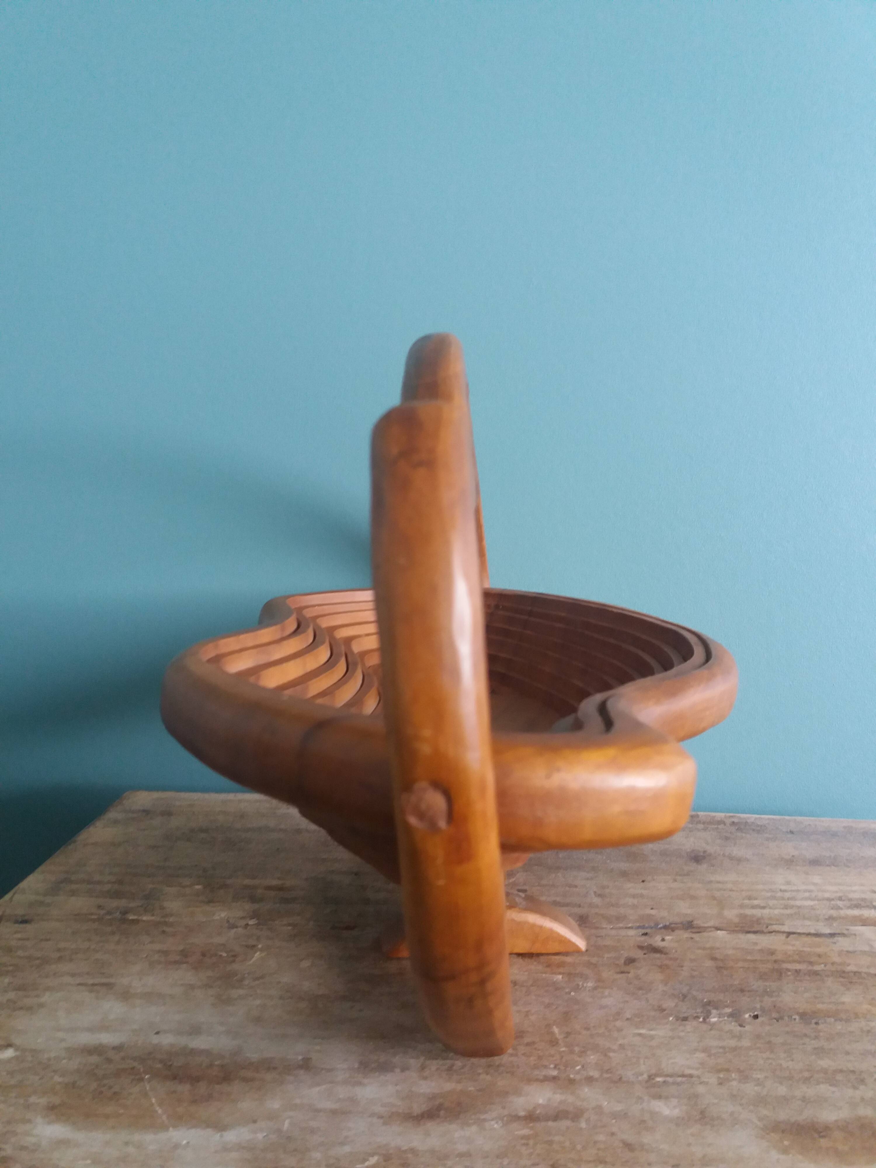 Foldable fruit basket basket, artisanal trivet