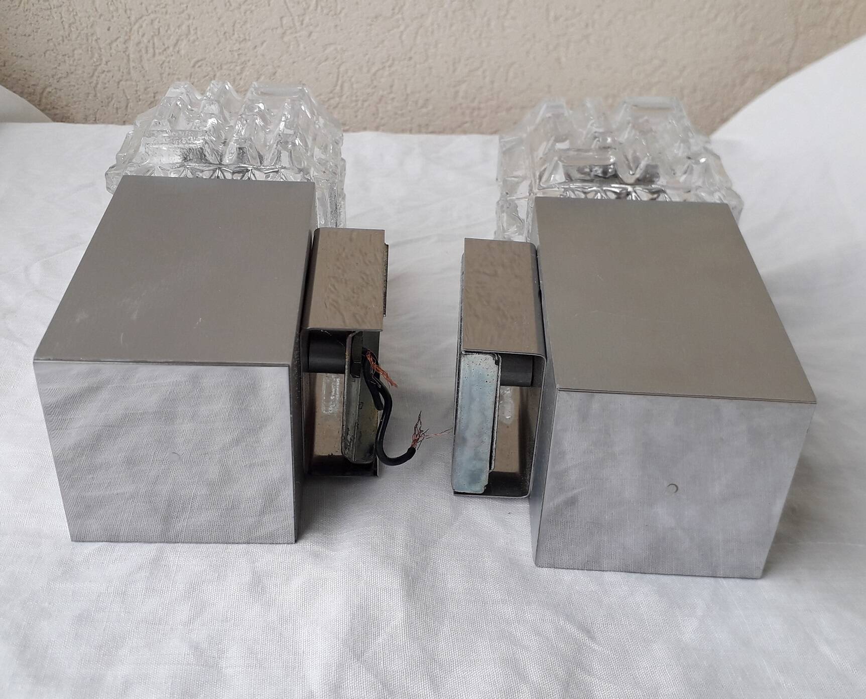Pair of Italian wall lights