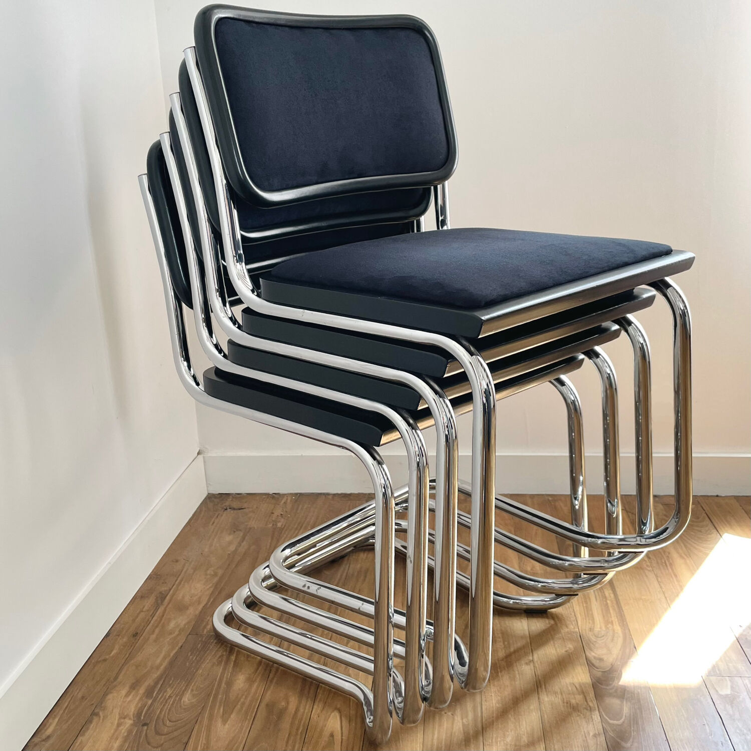 Lot de 4 chaises Breuer, modèle S31