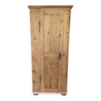 Solid wood bonnetière