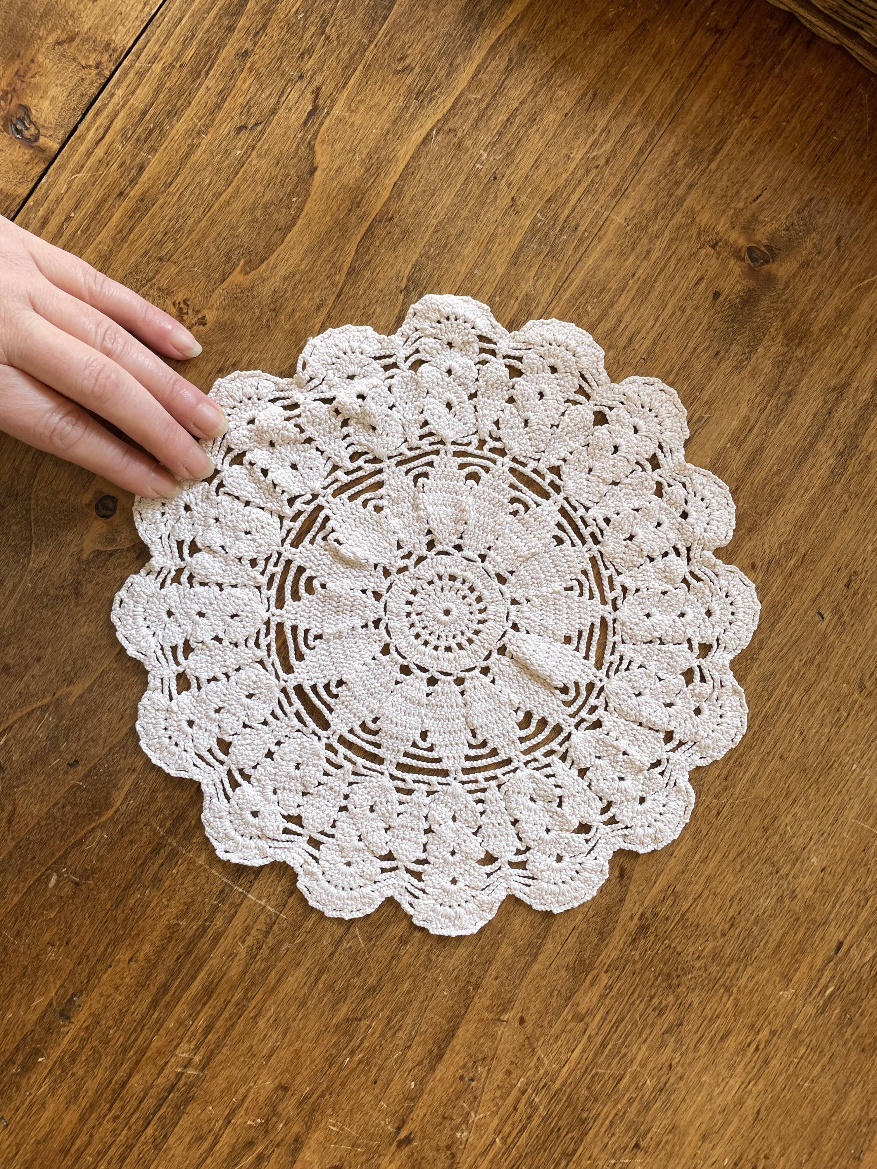 1 crochet doily, ecru - vintage, old