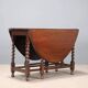 Petite table ancienne en chêne teinté noyer, Angleterre, XIXe siècle