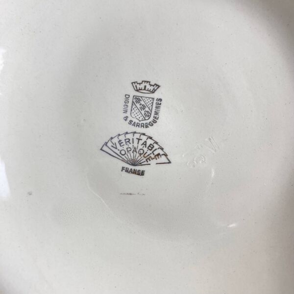 Soupière en porcelaine opaque Digoin et Sarreguemines