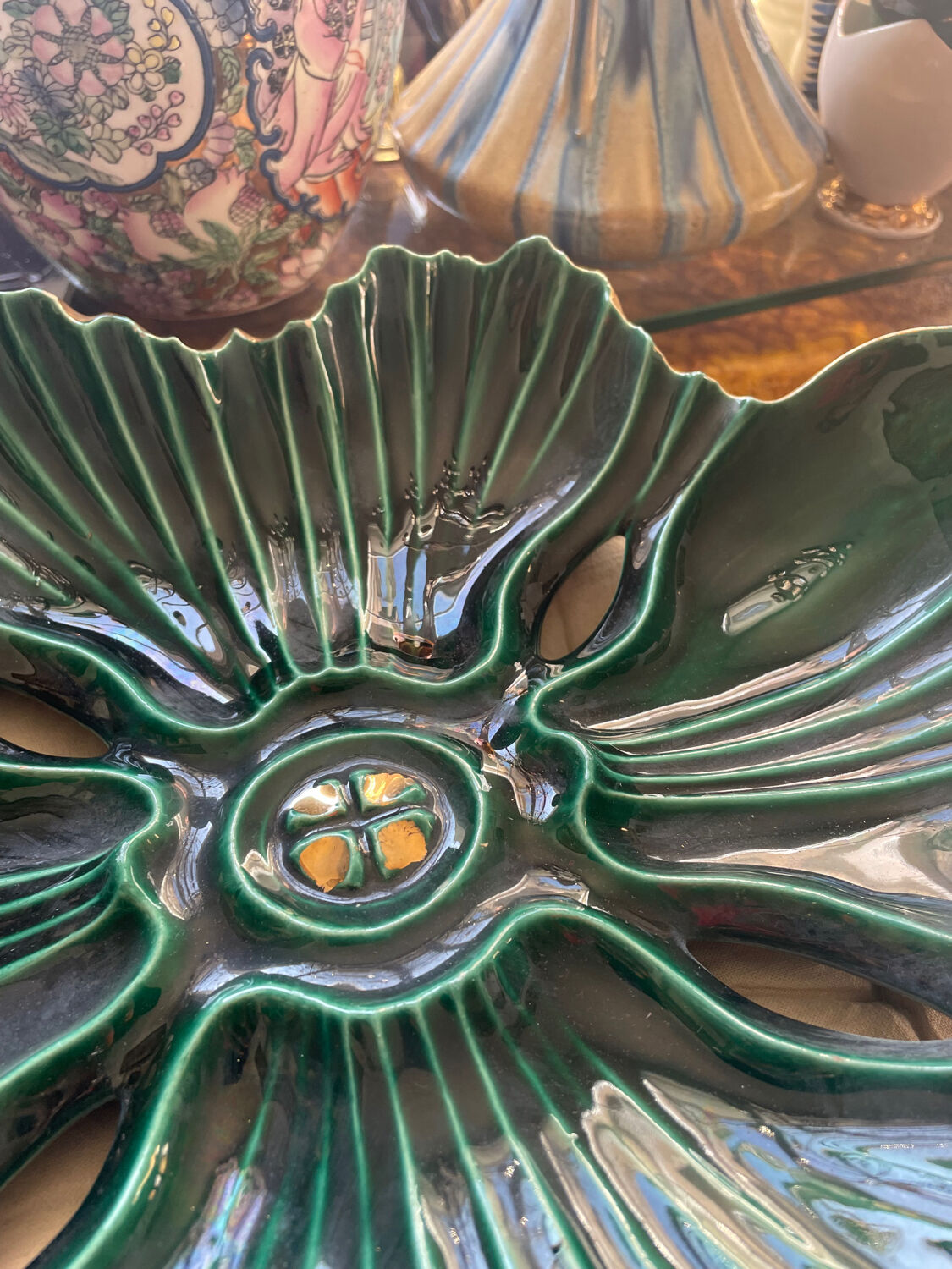 Flower glazed ceramic dish