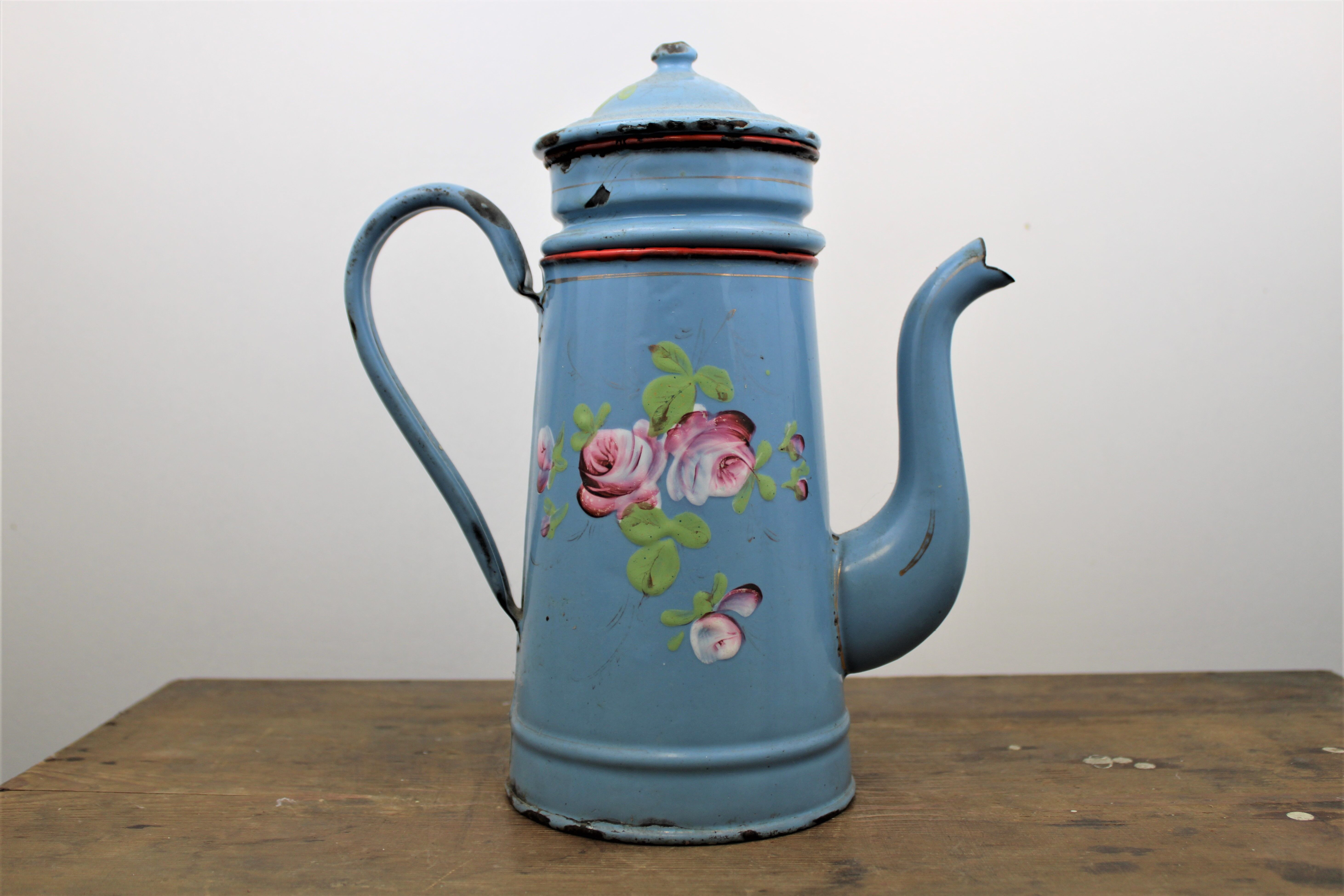 Enamelled sheet metal coffee maker