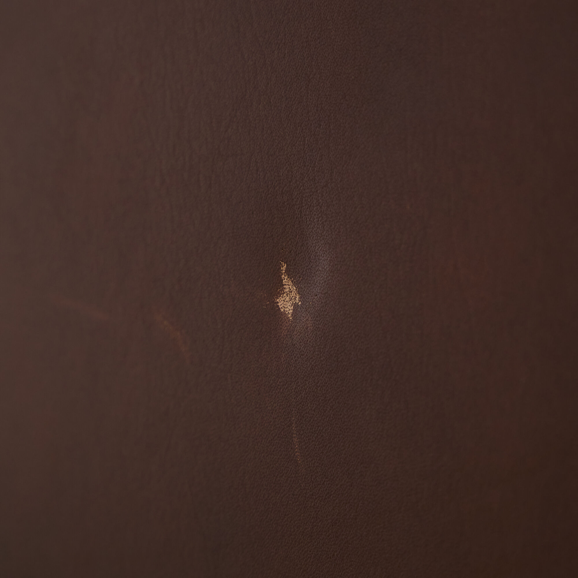 Three-seater leather sofa