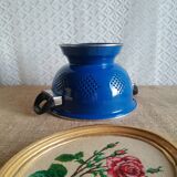 Passoire émaillée bleue vintage