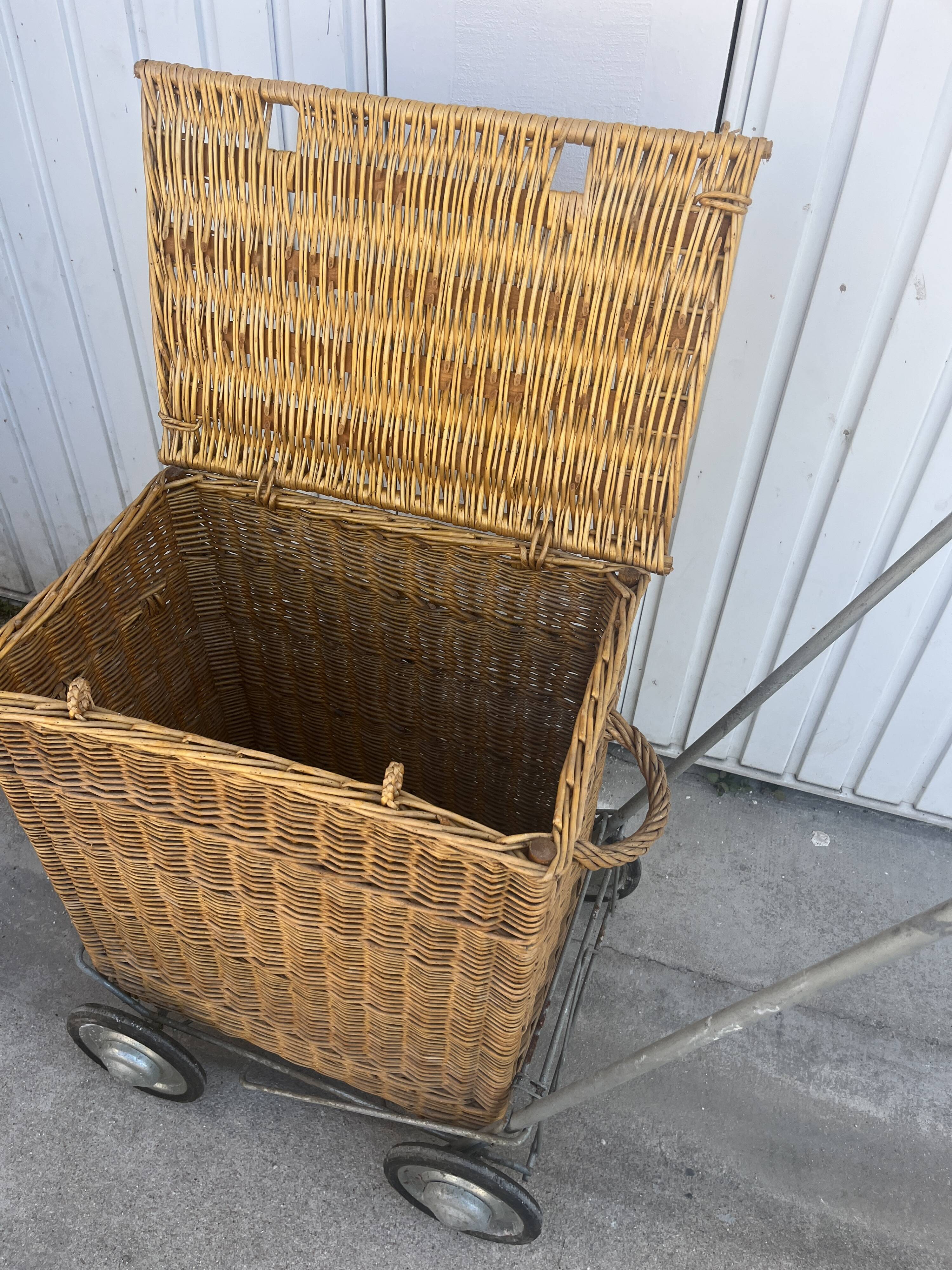 Shopping basket