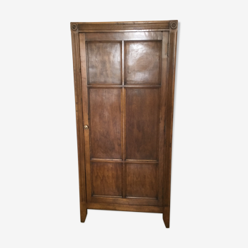 Armoire parisienne