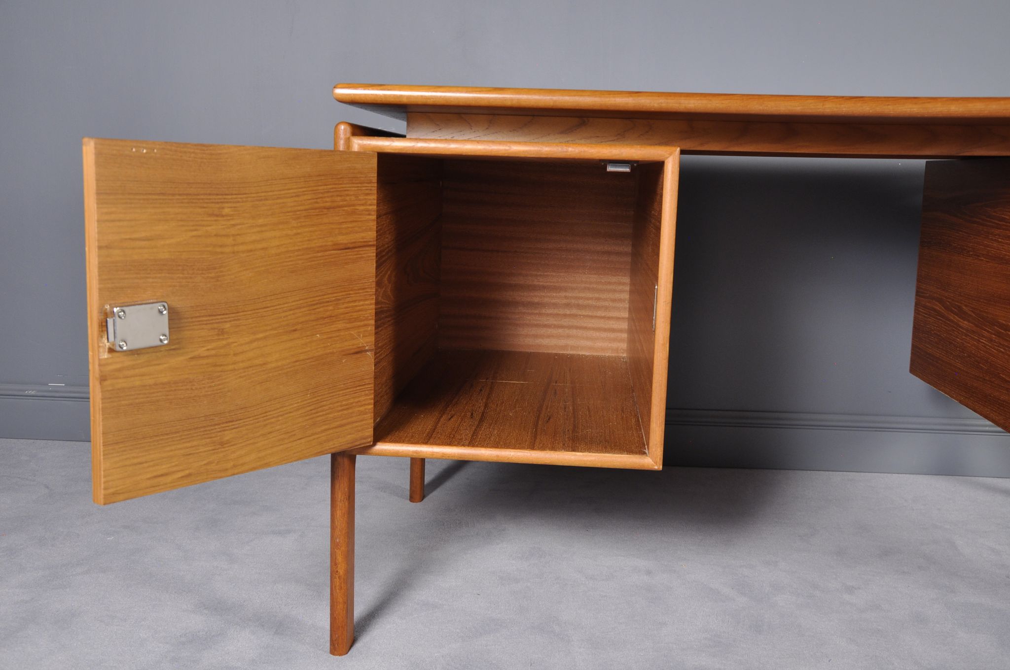 Danish desk by Arne Vodder for GV furniture, 1960