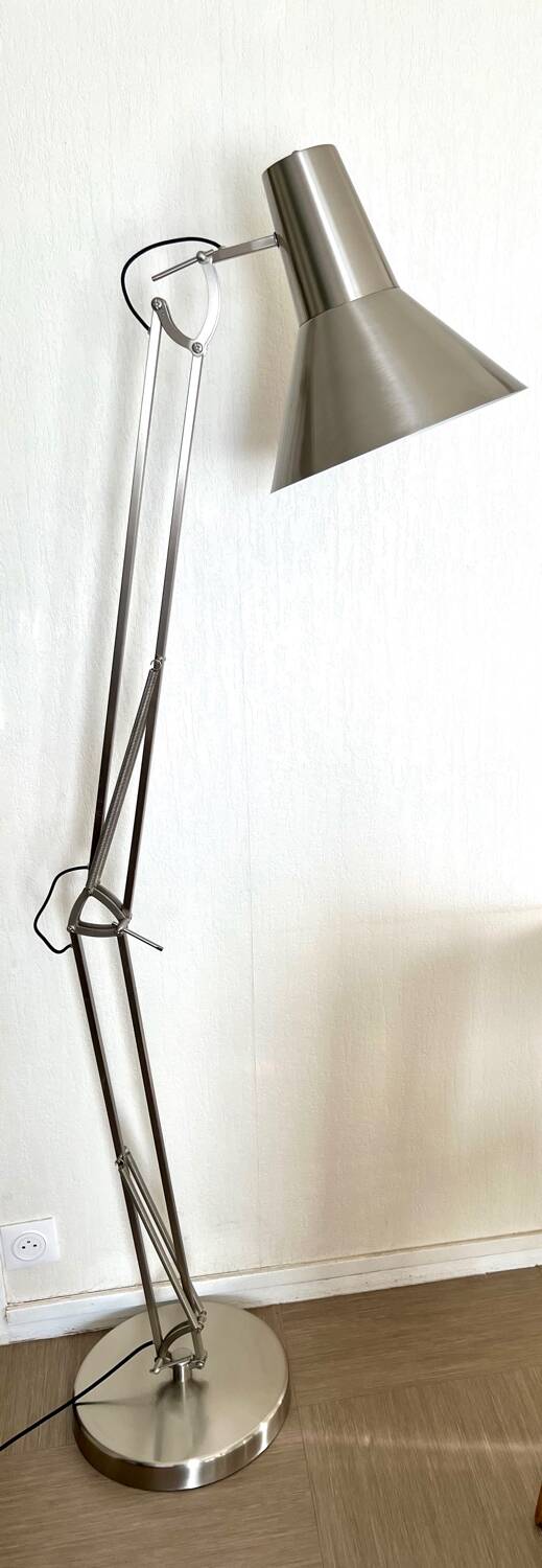 Industrial style floor lamp